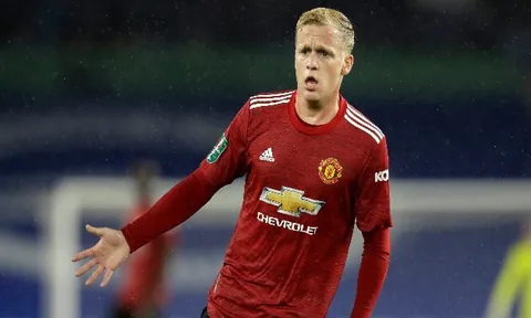Man Utd chờ gì mà không tiễn De Beek sang Barca để đón tân binh chất lượng?