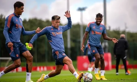 Man Utd đã biết sai lầm khi mua hớ 3 bom tấn đắt đỏ mùa hè