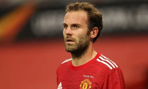 Man Utd đấu Aston Villa: Cavani nghỉ ngơi, 2 'lão tướng' xung trận?