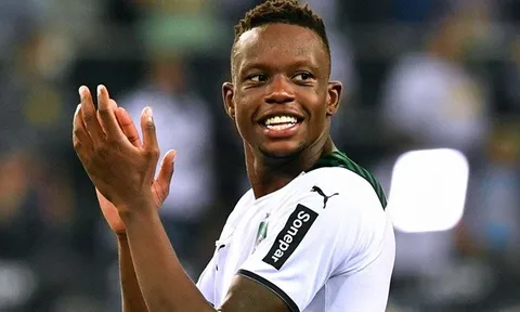 Man Utd đụng độ gã khổng lồ trên TTCN