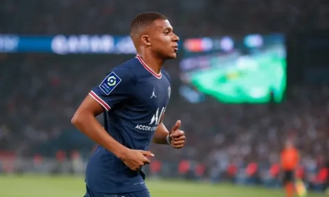 Man Utd gây sốc với bom tấn Kylian Mbappe