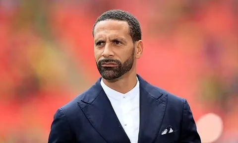 "Man Utd hoàn toàn bị phá hủy"