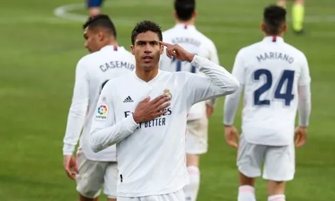 Man Utd khôn ngoan, quên Varane và chiêu mộ "đá tảng" rẻ hơn 1 nửa