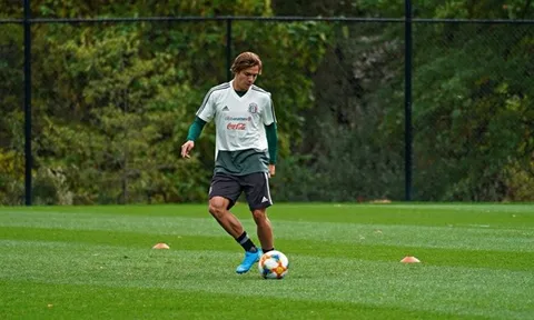 Đi tìm 'nhạc trưởng', Man Utd âm mưu thâu tóm 'ảo thuật gia Mexico'