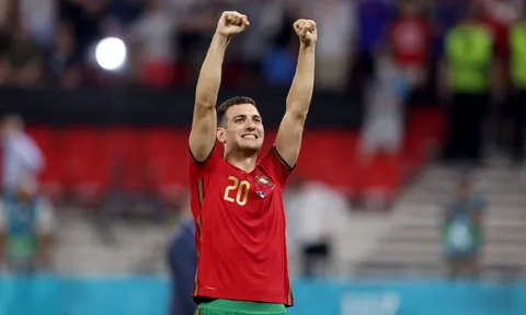"Man Utd rất mạnh ở vị trí này"