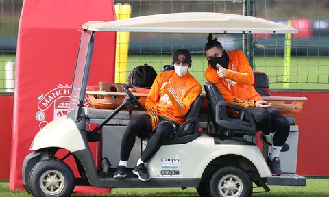 Gặp đối thủ "cứng cựa", Man Utd vẫn khá thoải mái trên sân tập