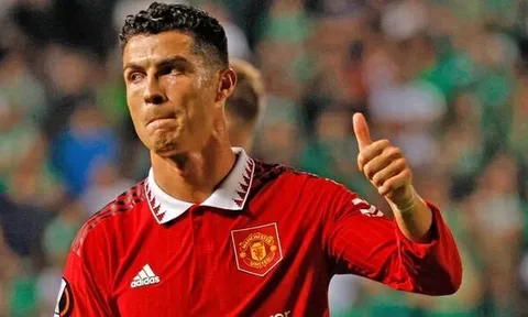 Ronaldo có câu trả lời cho Beckham