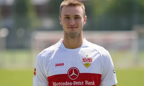 Man Utd trở lại với 'cây sào' của Stuttgart