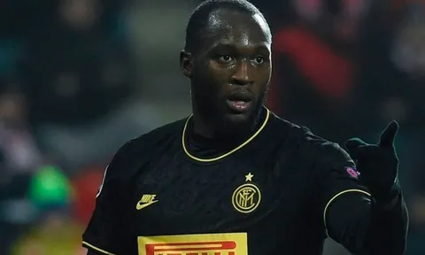 'Tôi tự hỏi là Man Utd đang làm gì vậy?'