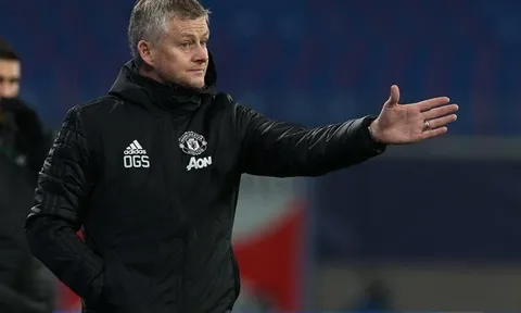 Thua Leipzig, phòng thay đồ Man Utd có 2 luồng ý kiến về Solskjaer