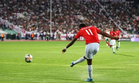 Rashford 'giải hạn', fan Man Utd đồng loạt nhắc nhở Solskjaer 1 điều