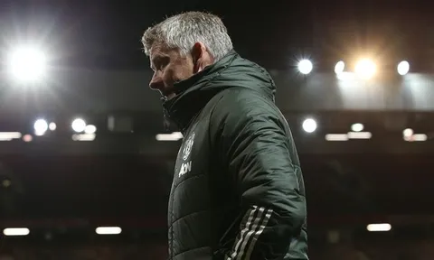Mê 'siêu bom' La Liga, Man Utd quyết định gây sốc vụ 'đá tảng' Serbia