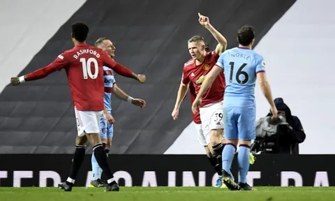 Hạ West Ham, M.U sắp làm được điều khiến Sir Alex tự hào