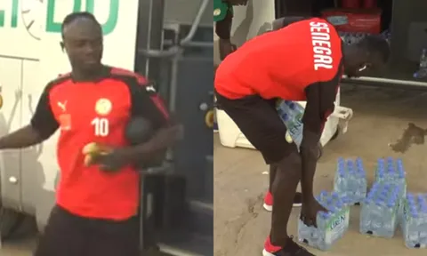 Hành động ấm áp của Sadio Mane khi về hội quân cùng đội tuyển