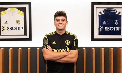 Marcelo Bielsa đưa Daniel James ra hăm dọa Liverpool