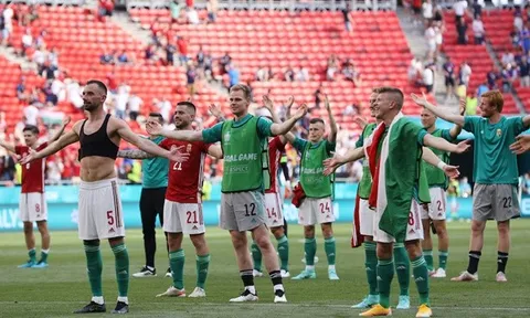 Cầm hòa Pháp, HLV Hungary bật khóc