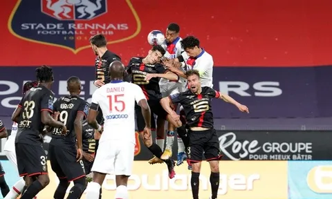 "1 đòn giáng mạnh vào tinh thần PSG"