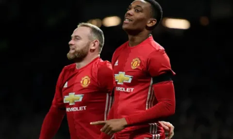 Bỏ qua Ronaldo, Martial chọn ra 'quái vật' của Man United