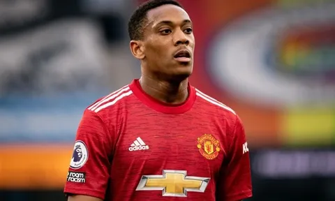 Saha chỉ ra việc M.U phải làm trước khi bán Martial