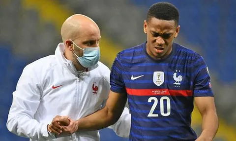 Martial chấn thương, hàng tiền đạo của Man United rơi vào khủng hoảng?