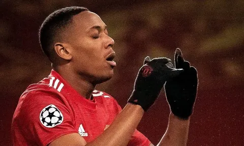 Martial phung phí cơ hội, Solskjaer nói lời tâm can