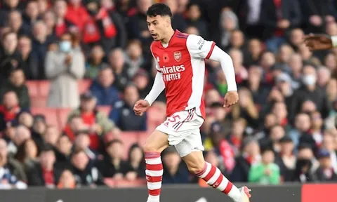Chia tay Aubameyang, sao trẻ Arsenal sắp có số áo 14 huyền thoại