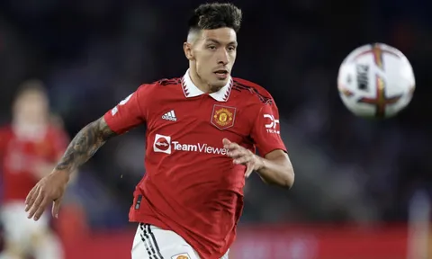 Martinez giúp MU bớt lo về Haaland