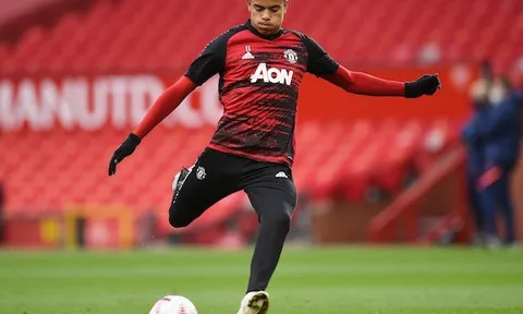 Greenwood sa sút, Man Utd lại sắp đối mặt với "thảm họa thần đồng"?