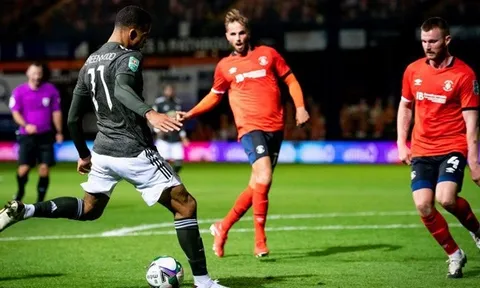 Greenwood nổ súng, huyền thoại Man Utd liền 'nhắc nhở' Ed Woodward