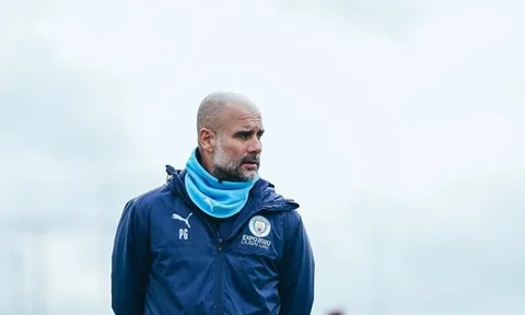 Mất đá tảng, Pep Guardiola lộ vẻ lo âu trước đại chiến với M.U