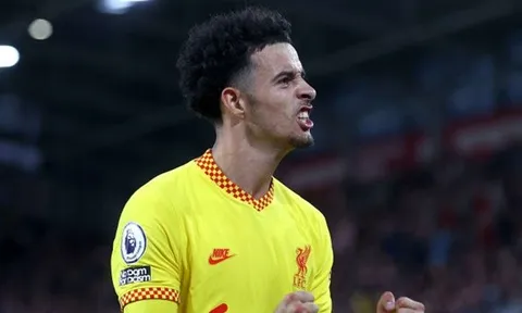 Mất điểm trước Brentford, nhưng Klopp đã tìm ra Coutinho 2.0