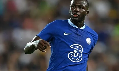 Mất suất đá chính, Koulibaly gửi thông điệp cho Potter