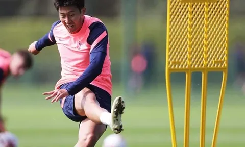 Học trò mới làm các đồng đội Tottenham phải ngoái nhìn, Mourinho vẫn đăm chiêu