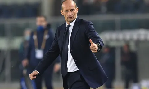 Max Allegri hết thời