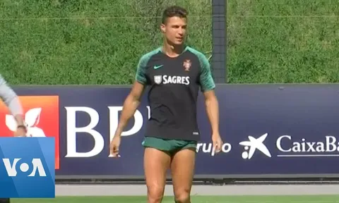 SỐC: Đồng đội tố Ronaldo giả chấn thương để che giấu phong độ kém ấn tượng