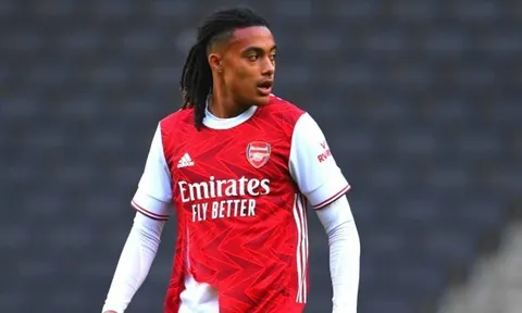 Chỉ với 1 động tác trong trận ra mắt, sao trẻ Arsenal khiến CĐV phấn khích
