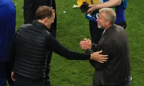 'Máy chém' Abramovich bá đạo, Chelsea hễ thay tướng là 'ẵm cúp'