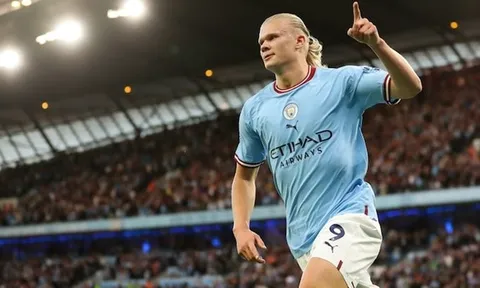'Máy ủi' Haaland san bằng Premier League