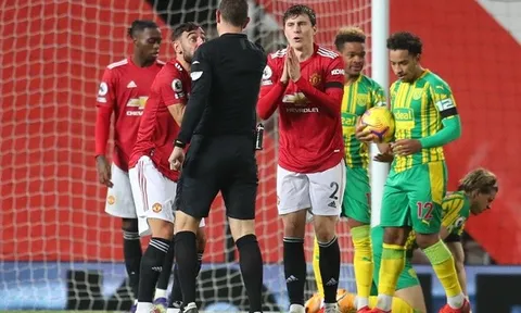 Solskjaer: 'Có lẽ Man Utd là những người may mắn'