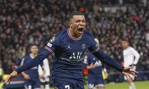 Mbappe bất ngờ "quay xe" với Real Madrid