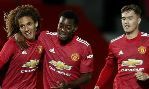 "Mbappe 2.0" bùng nổ, Man Utd hủy diệt đối thủ 6-0 ở EFL Trophy