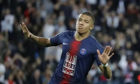 Mbappe chỉ cần 2 phút để chọc thủng lưới Marseille