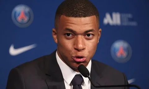 Mbappe chỉ trích chiến thuật của HLV Pochettino