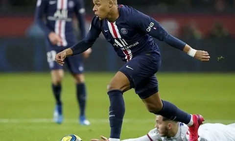 "Mbappe đang hướng đến một lối thoát khỏi PSG..."