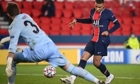 "Mbappe được tiết lộ có chia sẻ với bạn bè về việc thích Man Utd"