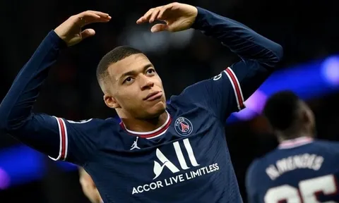 Mbappe giàu to nhờ ở lại PSG
