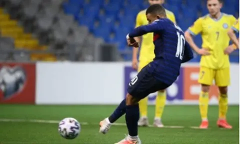 Mbappe sút hỏng penalty, Pháp hạ gục đối thủ bằng 9 thay đổi