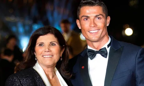 Mẹ Ronaldo: Trước khi qua đời, tôi muốn thấy con trai trở lại Sporting