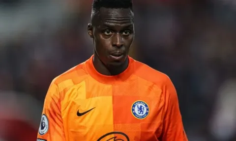 Mendy mắc sai lầm, Tuchel lên tiếng