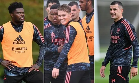 Merson: Thiago, Henderson sẽ bị xé vụn bởi bộ 3 Arsenal